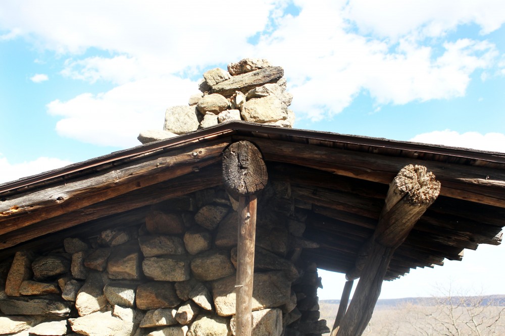 tom_jones_shelter_roofline_harriman